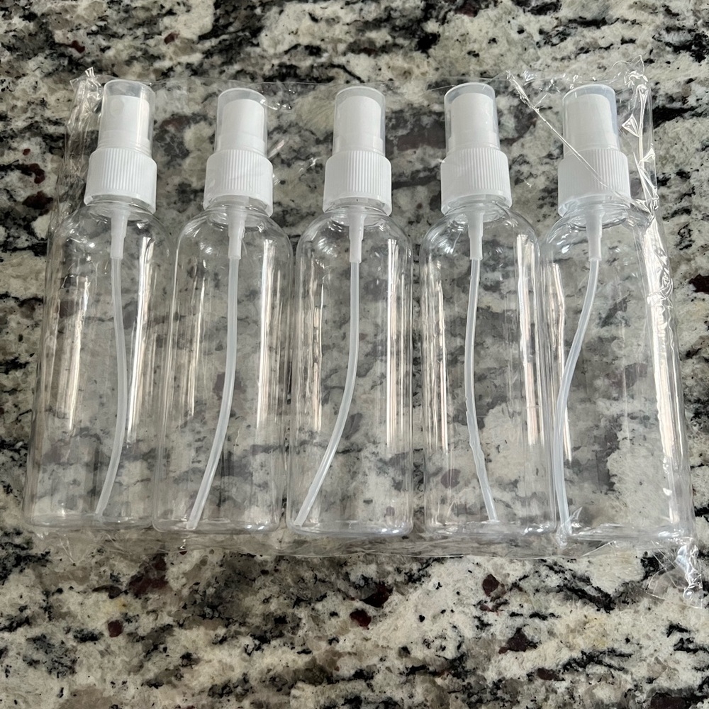 New 5PK Clear Spray Bottles